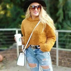 CASUAL DOLLS Ultra Soft Faux Fur Hoodie Top